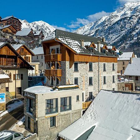 Madame Vacances Hotel Les Cimes Vaujany Esterno foto
