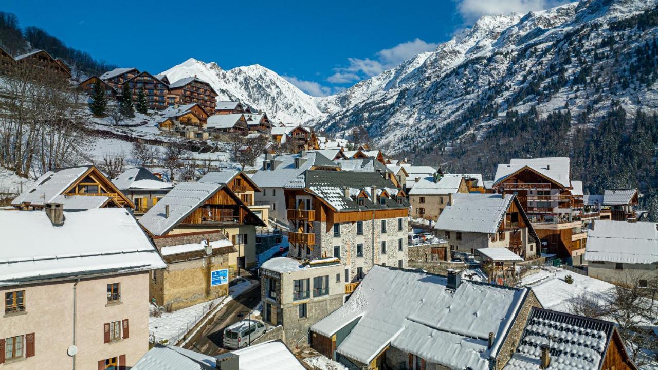 Madame Vacances Hotel Les Cimes Vaujany Esterno foto